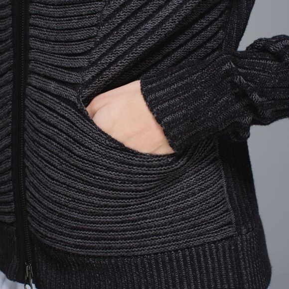 Lululemon Embrace Hoodie *Knit Full Zip Sweater - Black / Heathered Dark Grey 2 - Picture 5 of 9